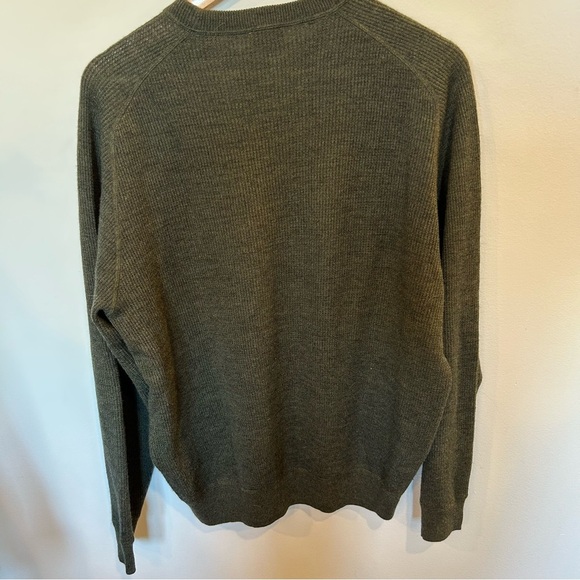 Jos. A. Bank olive Green Crewneck Sweater - Merino Wool blend - Picture 3 of 4